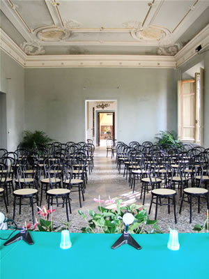 istemazione per convegno nella villa di Monaciano in Toscana presso Siena width=